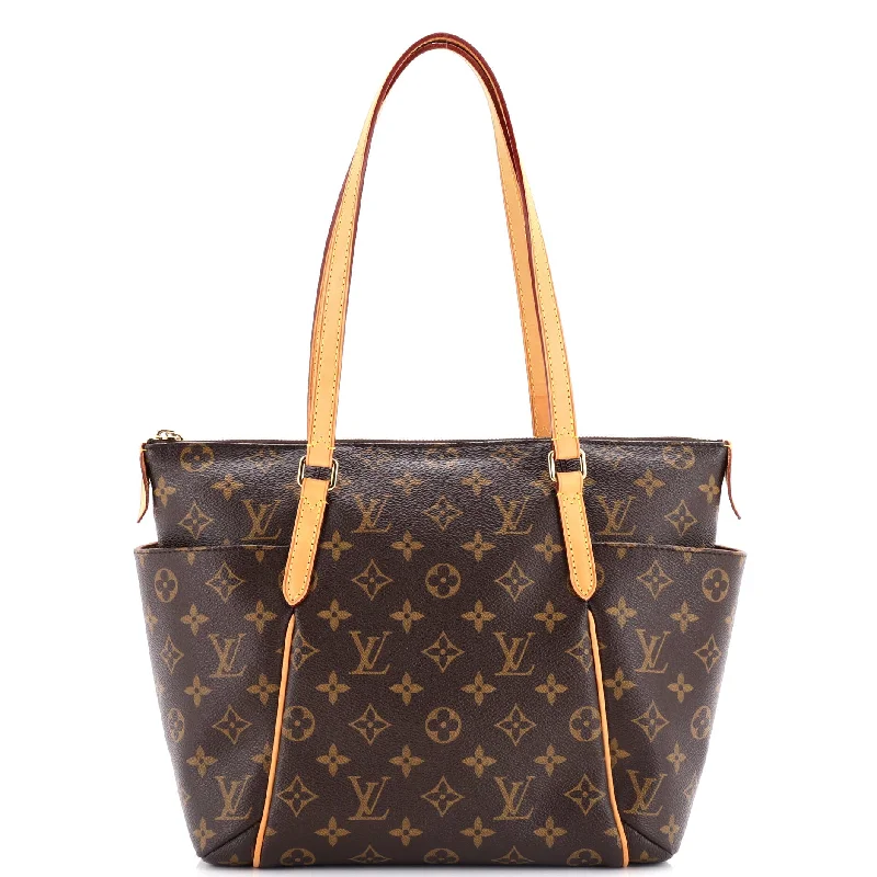 Totally Handbag Monogram Canvas PM