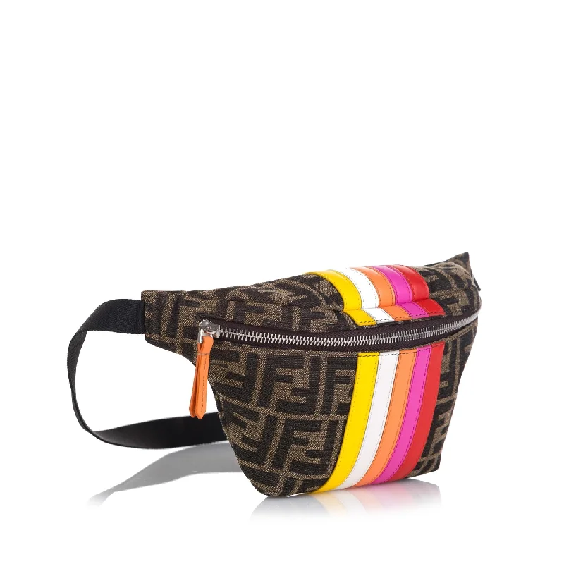 Fendi bags with a detachable camera holder for photography enthusiastsFendi Zucca Belt Bag (SHG-35928)