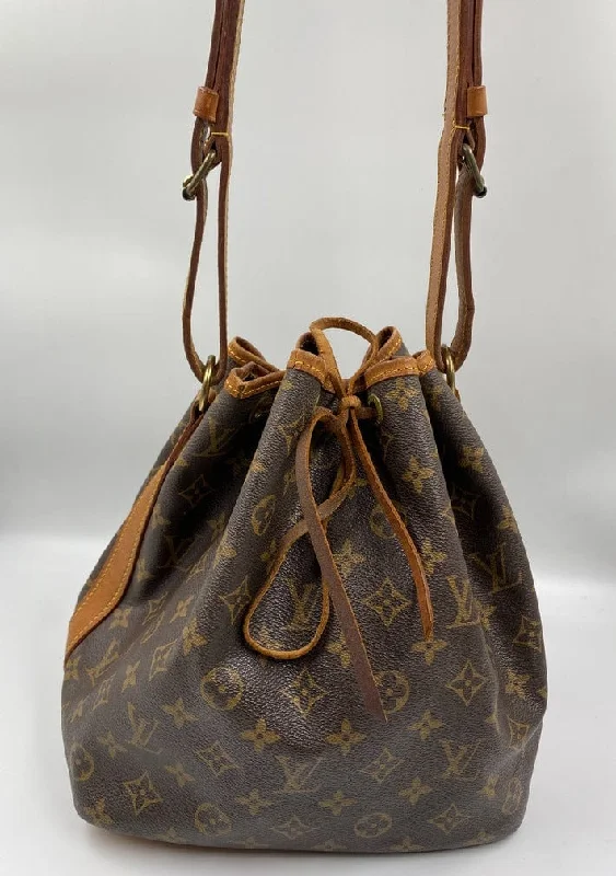 Louis Vuitton bags with a front - zip pocket for small items like keysLouis Vuitton Petit Noé Bag