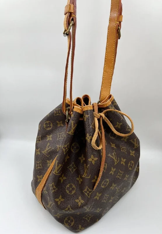 Louis Vuitton bags with a zippered interior pocket for better organizationLouis Vuitton Petit Noé Bag