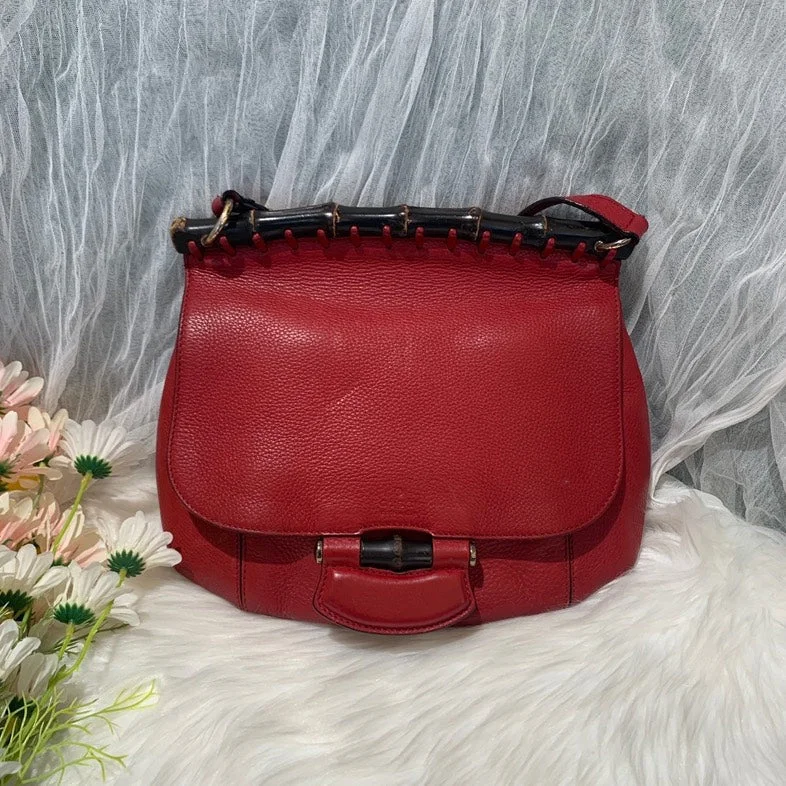 Ladies Gucci shoulder bags with a single - handle designGucci Red Bamboo Detail Leather Crossbody Bag