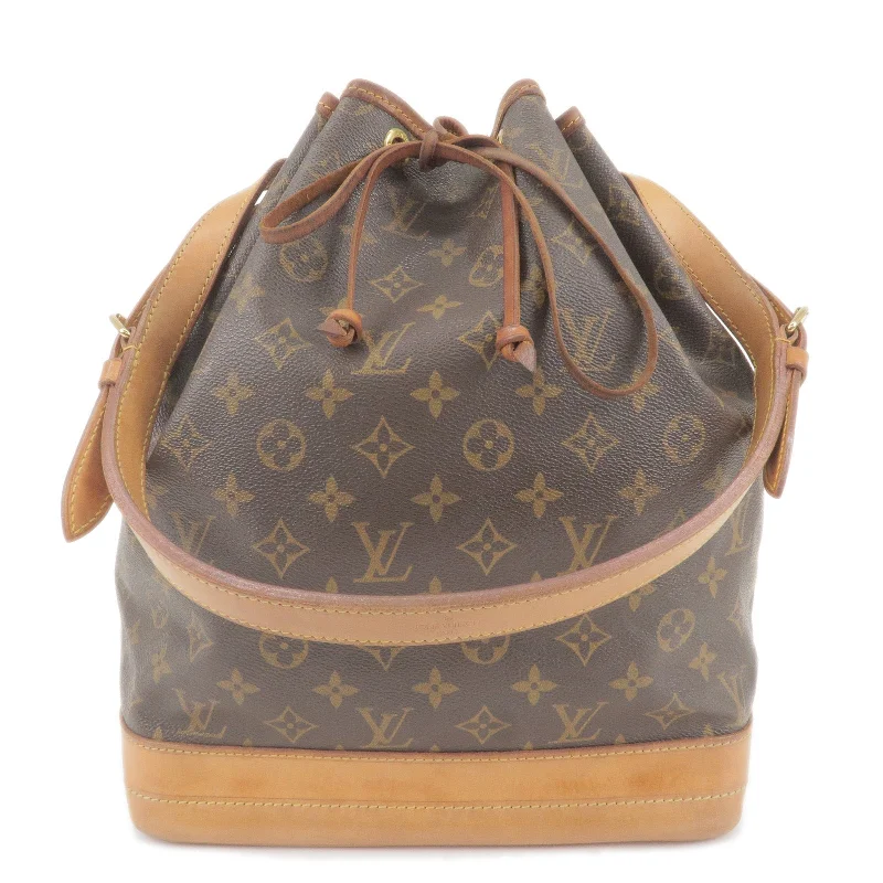 Ladies Louis Vuitton Petite Malle bags in a pastel color for a soft lookLouis Vuitton Monogram Noe Shoulder Bag Hand Bag M42224