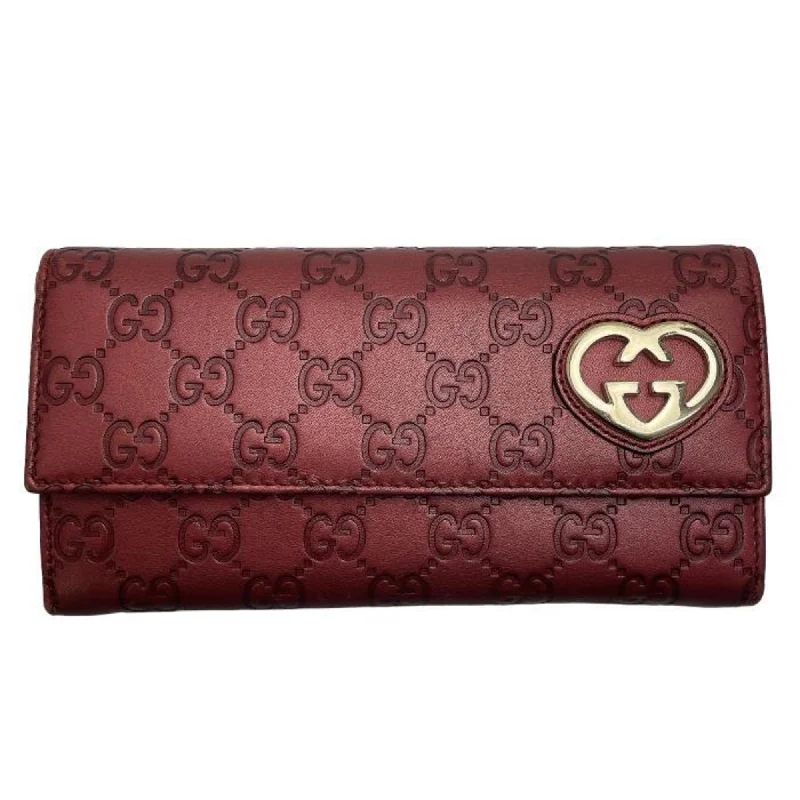 Ladies Gucci Dionysus bags with a star - shaped charmGucci bi-fold long wallet sima red 251861-3661