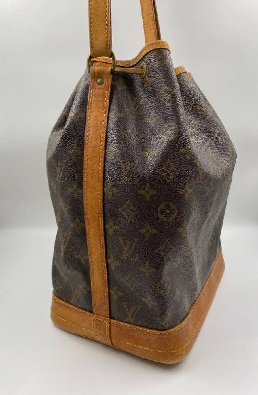 Small - sized Louis Vuitton Pochette Metis bags for a compact carryLouis Vuitton Noé Bag