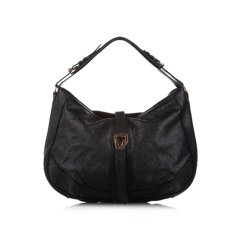 Versatile Burberry Convertible Bags for Multiple StylesBurberry Leather Hobo Bag (SHG-16335)