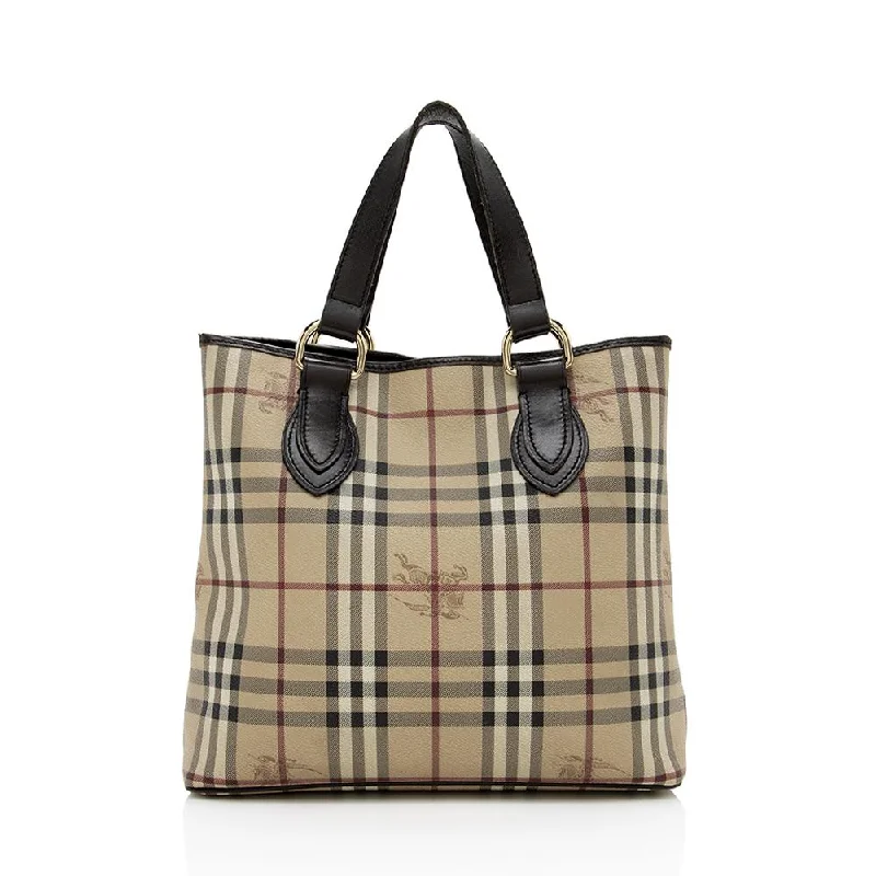 Burberry Bags with Hidden Pockets for Secret StorageBurberry Haymarket Check Medium Tote (SHF-14421)