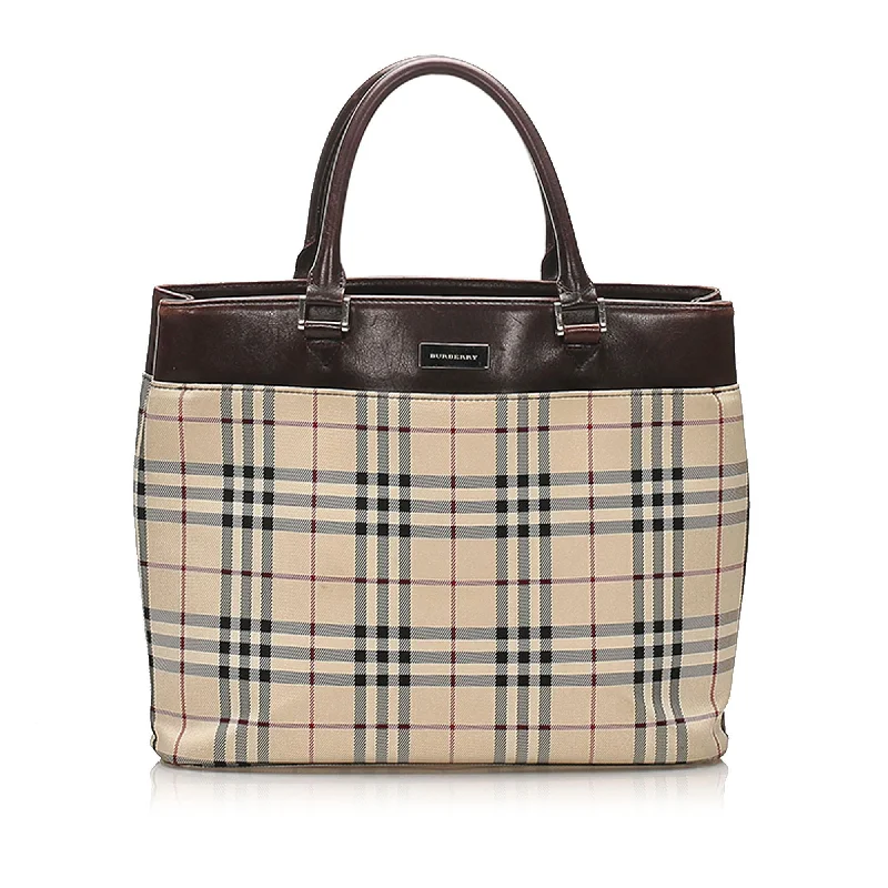 Pattern - Mixing Burberry Bags for a Fashion - Forward LookBurberry House Check Canvas Tote Bag (SHG-13563)