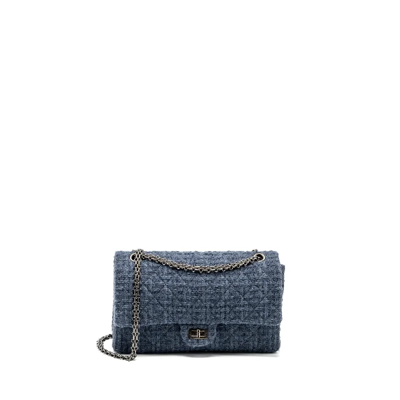 Chanel Designer Handbag with Unique DesignChanel 2.55 226 reissue double flap bag tweed dark grey / blue ruthenium hardware