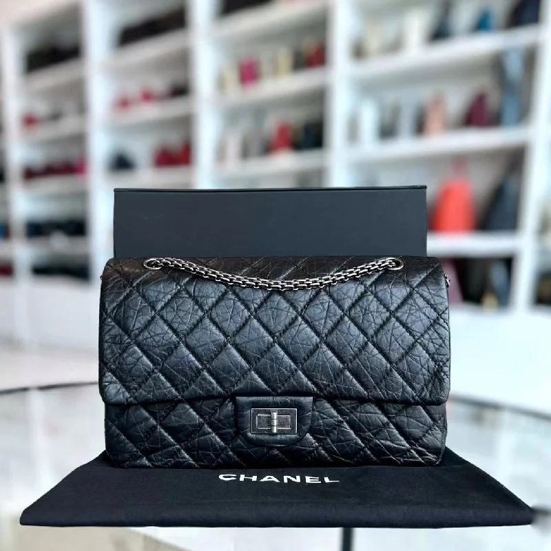 Chanel Vintage Inspired Handbag for Retro Lovers2.55 227 31CM Quilted Calfskin Black Ruthenium Silver Hardware Series 14