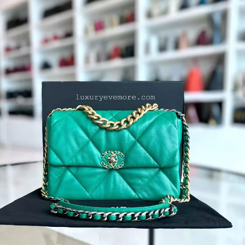 Chanel Vintage Inspired Handbag for Retro LoversC19 Medium 19 Bag Quilted Goatskin Green Two-Tone Hardware Series 30