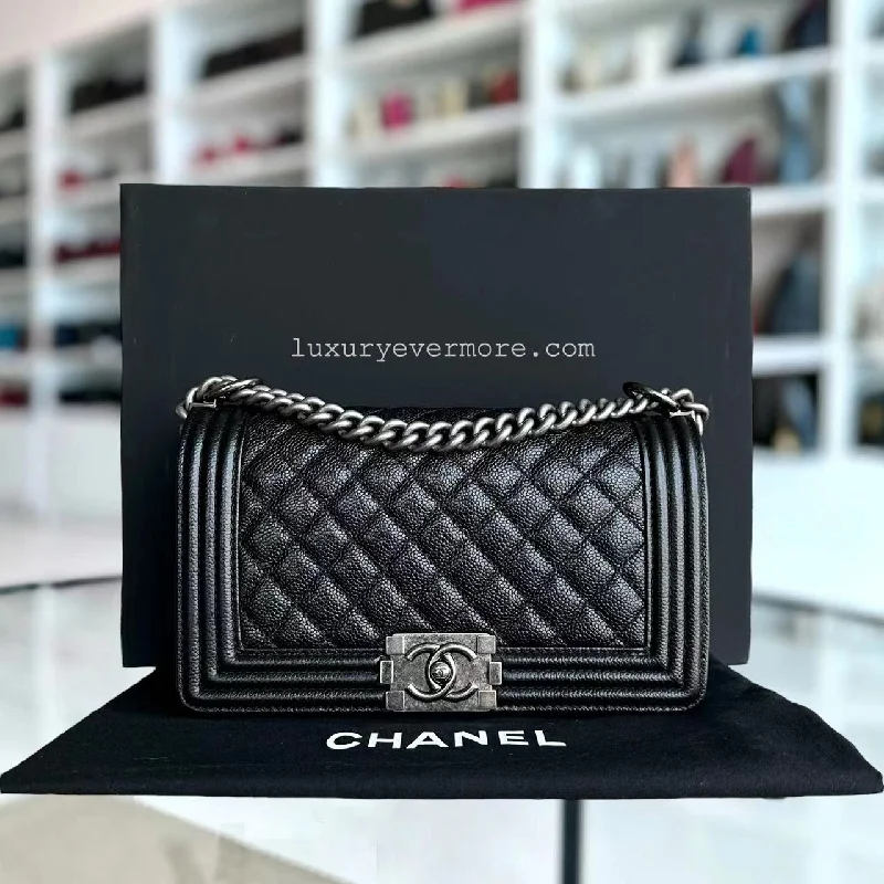 Chanel Lightweight Handbag for Daily ErrandsCaviar Boy Old Medium 25CM Quilted Grained Calfskin Black Leboy Ruthenium Silver Hardware Series 19