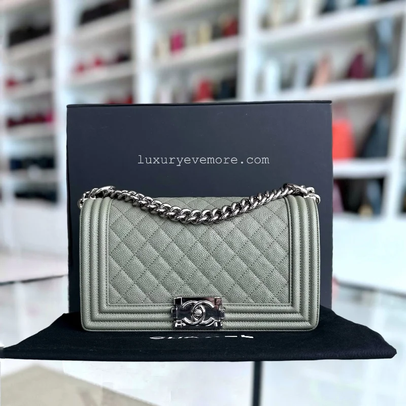 Chanel Quilted Leather Shoulder Bag for FashionistasCaviar Boy Old Medium 25CM Quilted Grained Calfskin Light Green Leboy Silver Hardware Series 25