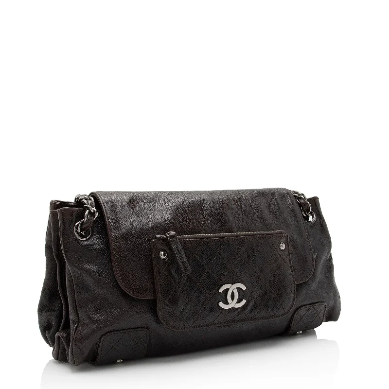 Chanel Quilted Leather Shoulder Bag for FashionistasChanel Caviar Leather Pocket In The City Accordion Flap Bag (7yhvso)