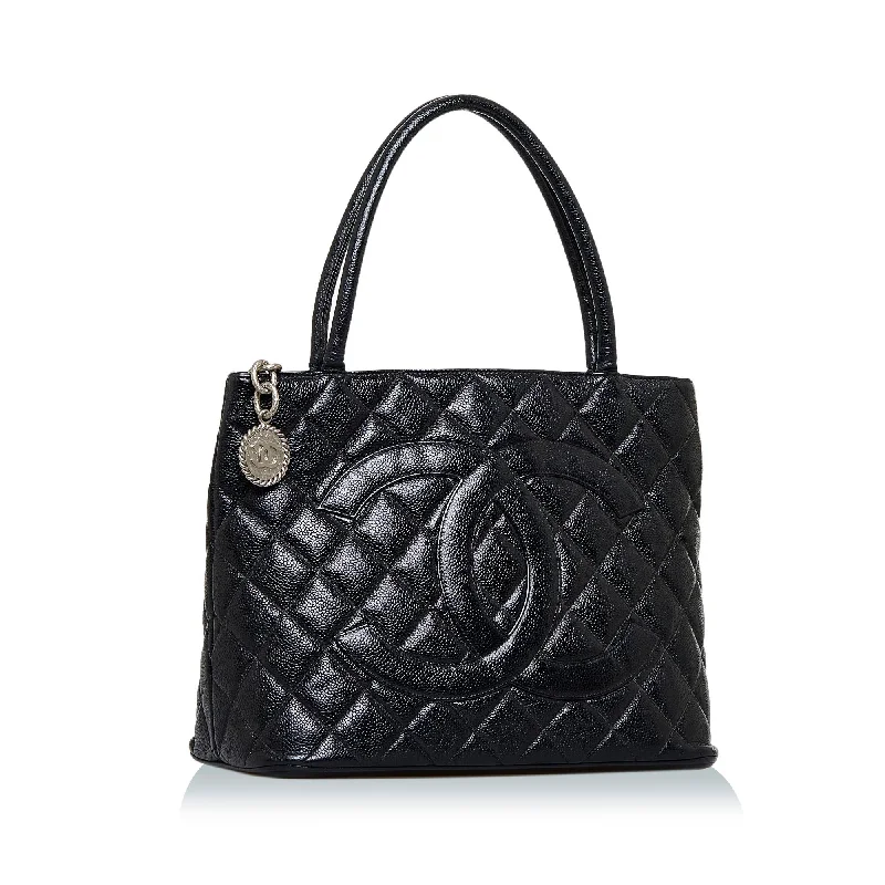 Chanel Medium Tote Bag for Office LadiesChanel Caviar Medallion Tote (CyxjCt)