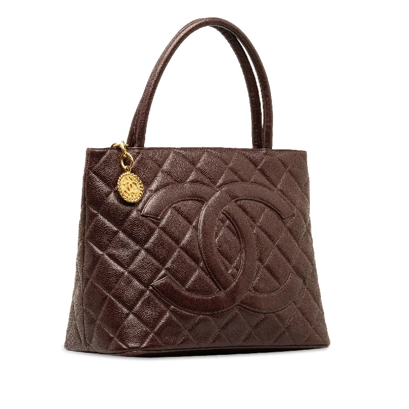 Chanel All - Match Handbag for Versatile StylingChanel Caviar Medallion Tote (UvsxwP)