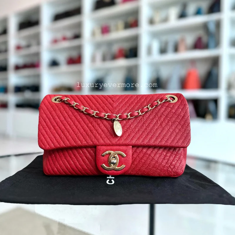 Chanel Luxury Handbag for High - End EventsChevron Herringbone Medallion Seasonal Flap Red Calfskin AGHW No 21