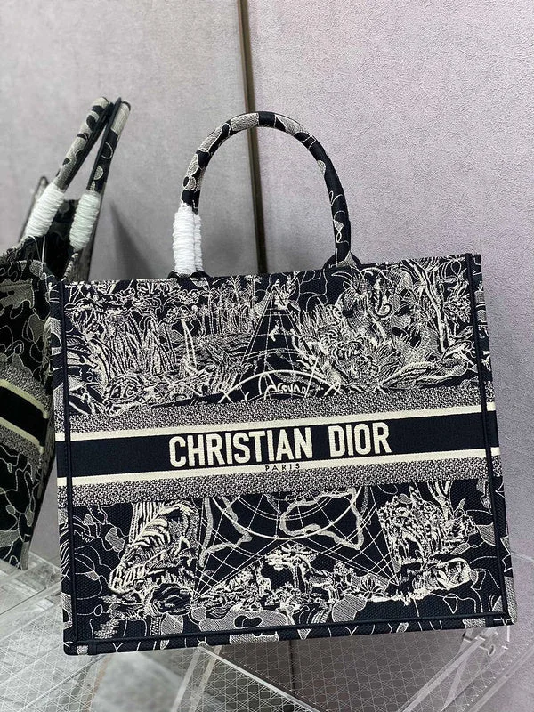 High - fashion Christian Dior bags with a geometric patternChristian Dior  Bags - 4262