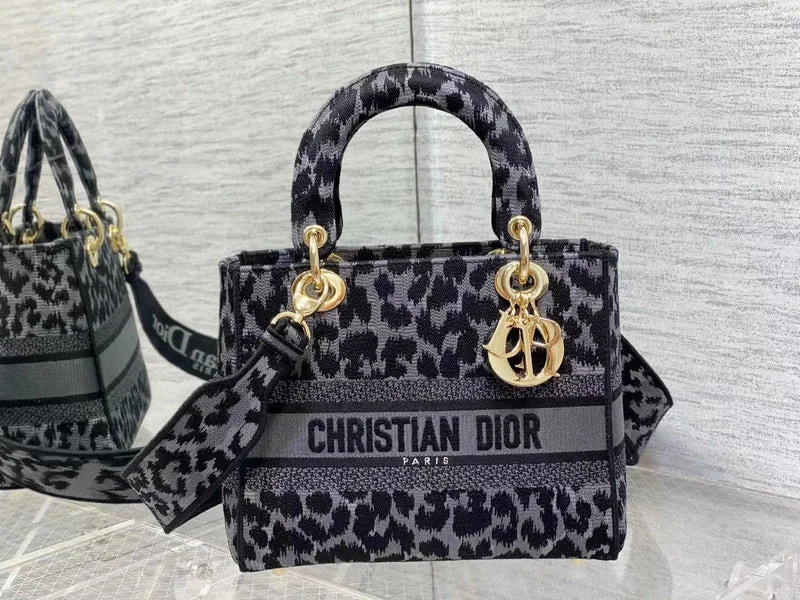 Trendsetting Christian Dior crossbody bags with a colorful strapChristian Dior  Bags - 4264