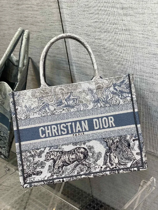 High - fashion Christian Dior bags with a geometric patternChristian Dior - Luxury Bags  435