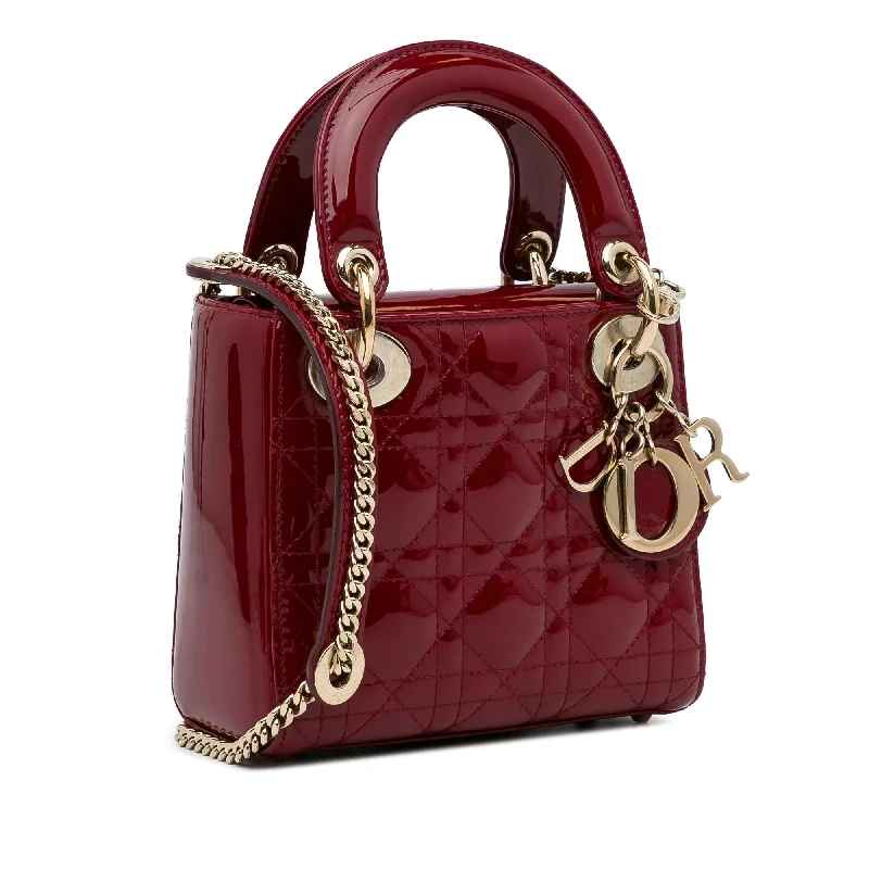 Christian Dior handbags with a detachable mirror for on - the - go touch - upsDior Mini Cannage Patent Lady Dior (NpIWuW)