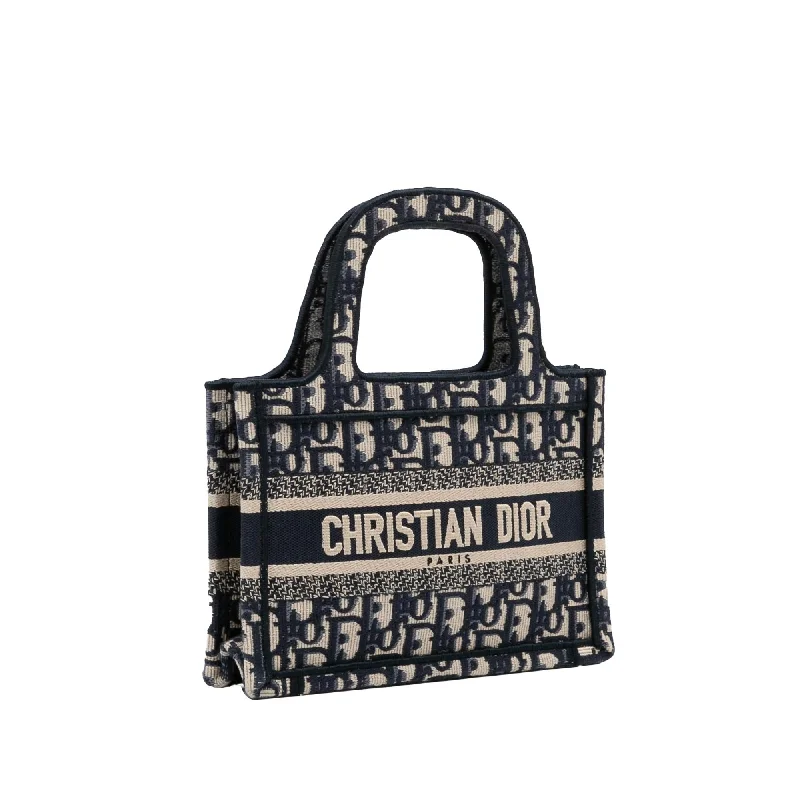 Trendsetting Christian Dior crossbody bags with a colorful strapDior Mini Oblique Book Tote (SHG-YeuBpR)