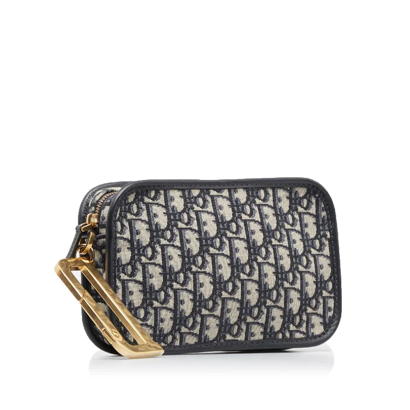 High - fashion Christian Dior bags with a geometric patternDior Oblique DiorQuake Clutch (SHG-kaWcwX)