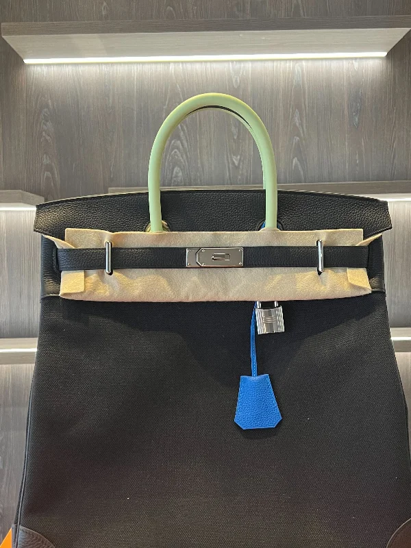 Travel - Approved Hermes Carry - on Bags with TSA - Friendly FeaturesHermes Haut A Courroies 40 Multi Bag AA Noir/Absinthe/Hydra